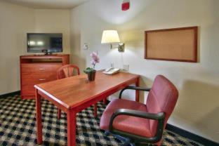 Mcm Elegante Suites (Adults Only) Колорадо-Спрингс Номер фото